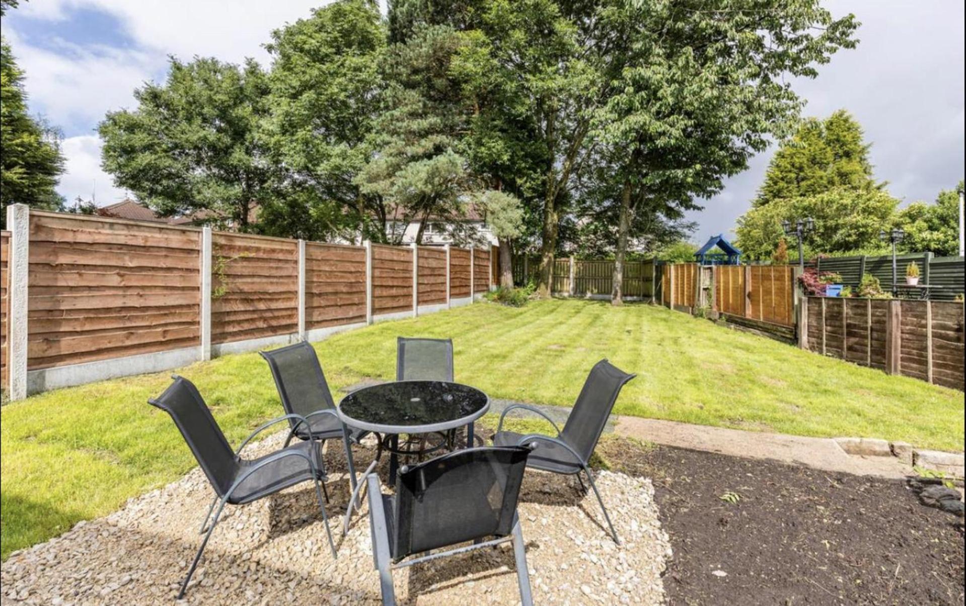 Come & Unwind In Charming 5 Bed House In Blackburn Blackburn  Exteriör bild
