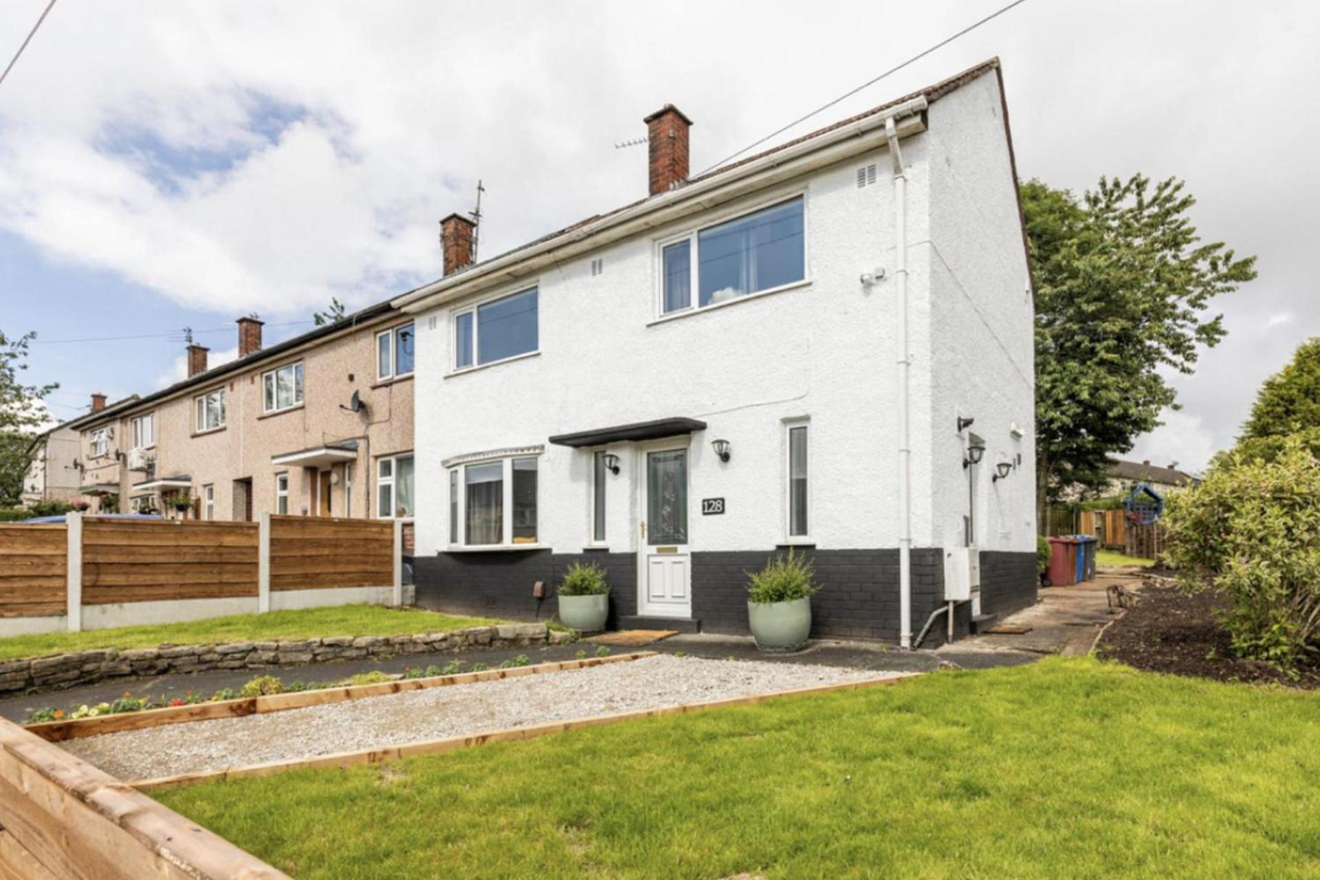 Come & Unwind In Charming 5 Bed House In Blackburn Blackburn  Exteriör bild